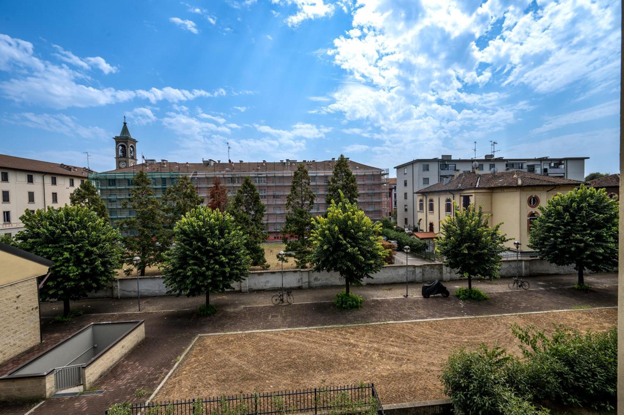 Cozy Suite Rogoredo Apartment Next To The Metro And Train Station Milan Exterior photo
