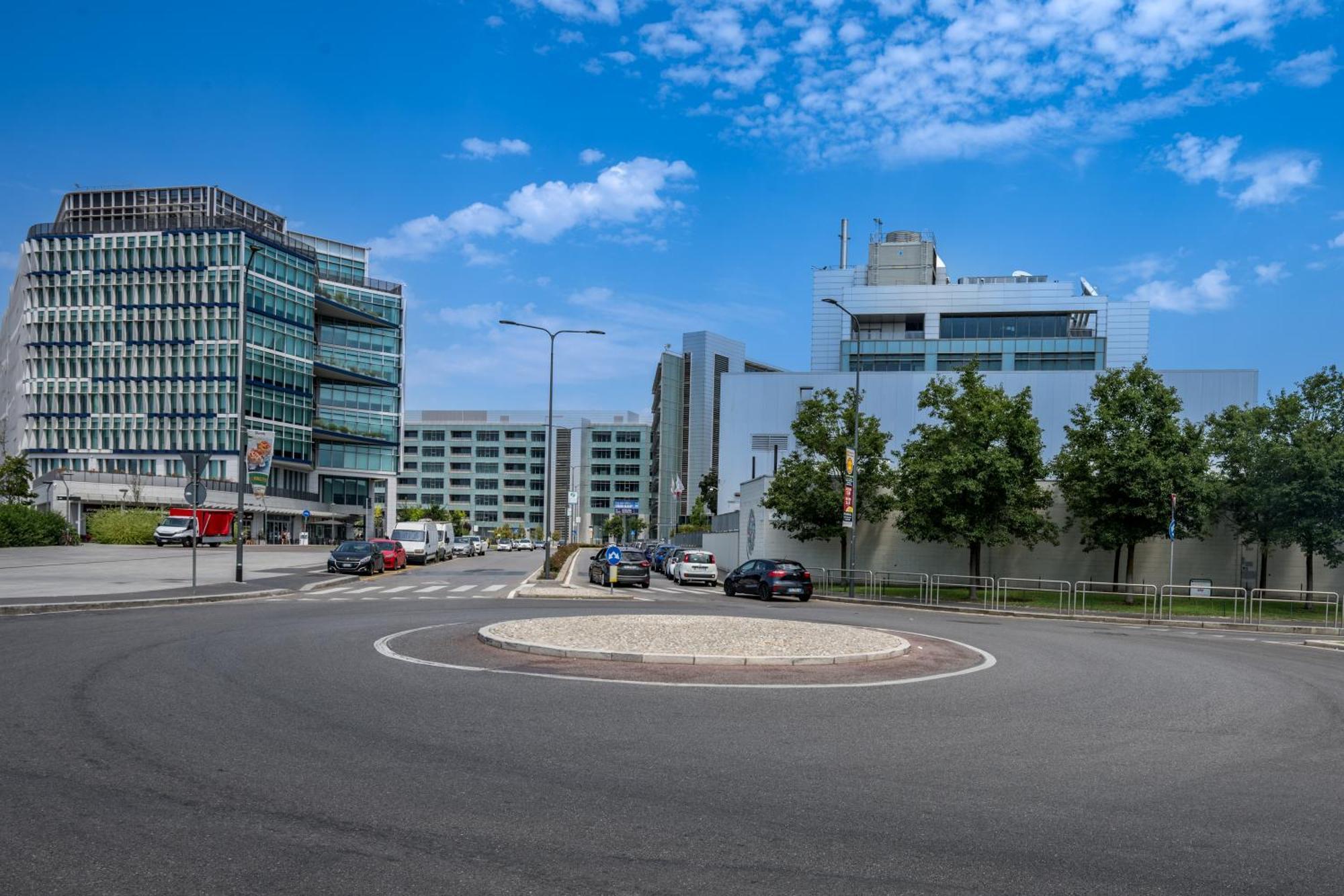 Cozy Suite Rogoredo Apartment Next To The Metro And Train Station Milan Exterior photo